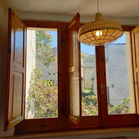 Aircon & Starlink Wifi - Rustic Remote Traditional Family Farmhouse Casa Celestina Abruzzo 49 Macchiametola Country house