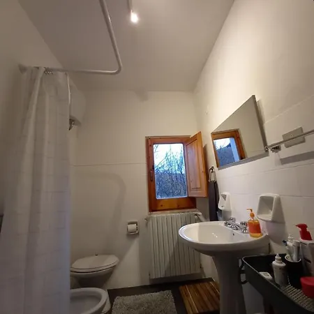 Aircon & Starlink Wifi - Rustic Remote Traditional Family Farmhouse Casa Celestina Abruzzo 49 Macchiametola Country house Roccamorice